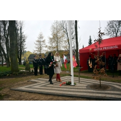  - Kliknięcie spowoduje wyświetlenie powiększenia zdjęcia